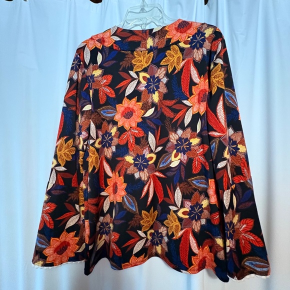 Bleeker & McDougal Women's Long Bell Sleeve Pullover Multicolor Top Large M - Picture 2 of 9